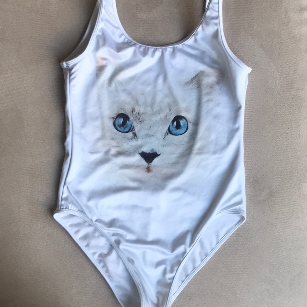 NWOT Wildfox White Kitty onesie Bathing Suit